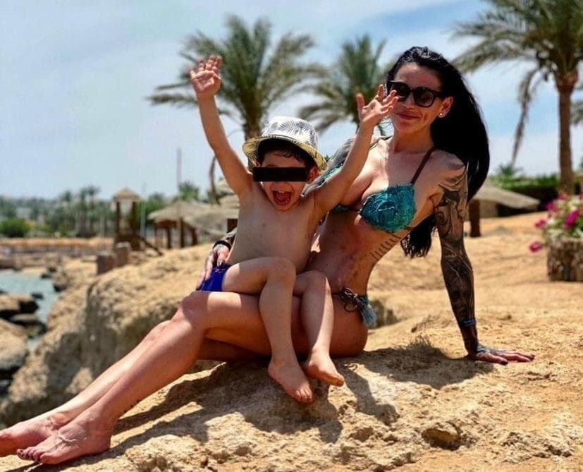 Roxana Vancea și-a afișat burtica de gravidă în vacanță! Cum arată vedeta însărcinată în trei luni și jumătate
