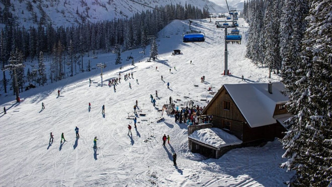 (P) Weekendurile la munte transformă pauzele scurte în vacanțe adevărate