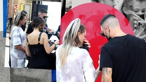 Pe Mario Fresh îl cunoaște toată lumea, dar stai să vezi cum arată sora lui! Raluca Gălățanu a atras toate privirile la un eveniment monden