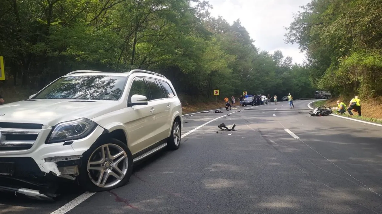 Accident mortal în Argeș! Pasiunea i-a adus sfârșitul. A intrat cu motocicleta într-un autoturism, iar  impactul a fost fatal