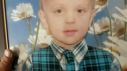 L-ați văzut? Un copil de 6 ani a dispărut de acasă și este căutat de Poliția din Botoșani