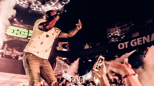 VIDEO EXCLUSIV | Rapperul din spatele megahitului ”CoCo” a aterizat în România! O.T. Genasis va concerta în BOA – Beat of Angels Bucharest!