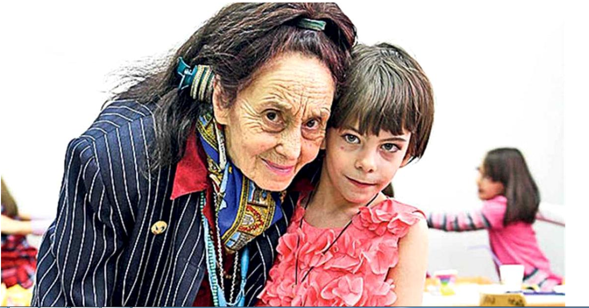 Adriana Iliescu și fiica ei, când era mică