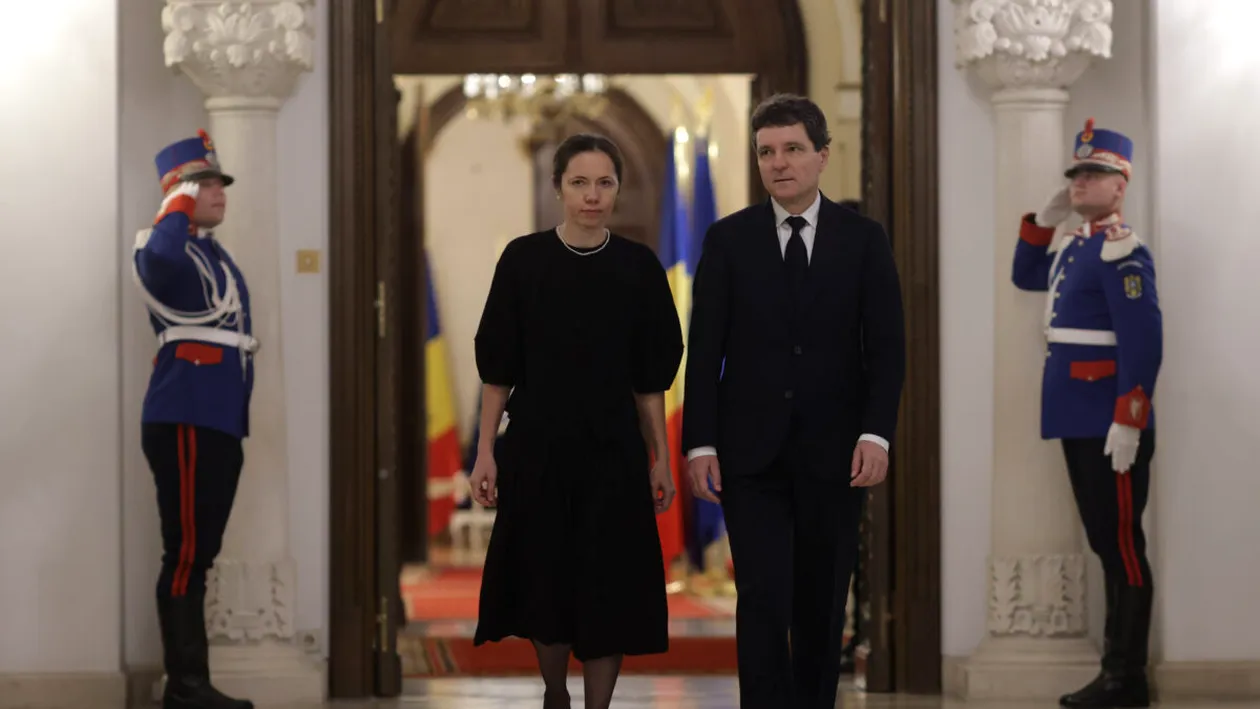 Cum s-a îmbrăcat Mirabela Grădinaru la recepția de la Cotroceni, de Ziua Națională a României. Imaginile s-au viralizat!