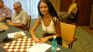 Si frumoasa, si desteapta! Noua Miss Romania este programator IT si campioana la sah! Citeste aici fabuloasa poveste de viata a Deliei Duca!