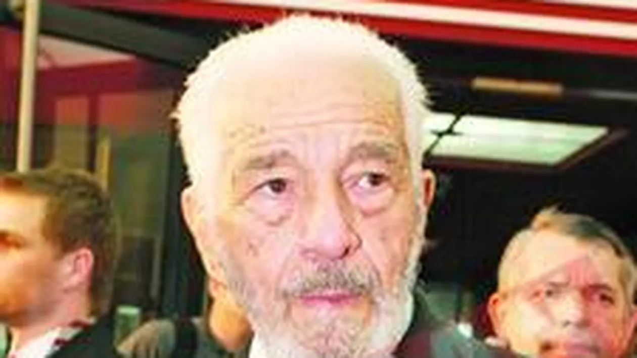 Sergiu Nicolaescu, internat la Elias