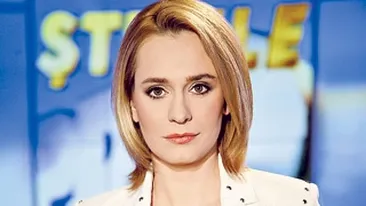 Andreea Esca implineste azi 40 de ani! Uite ce panicata e: Mi se pare ca s-a terminat viata adevarata. Intru in gasca  celor cu prefixul Romaniei, +(40)!