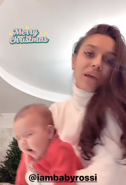 Mesajul postat de Karmen după ce sora ei, Adriana Simionescu, a părăsit competiția Vocea României! Cine sunt cei 4 finaliști ai show-ului de la Pro TV