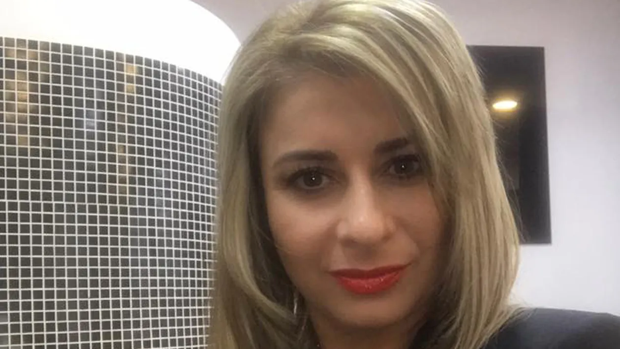 Fanii au înroşit butonul de like când au văzut fotografia! ANAMARIA PRODAN a renunţat la celebrul palmier, iar acum a făcut o nouă schimbare!