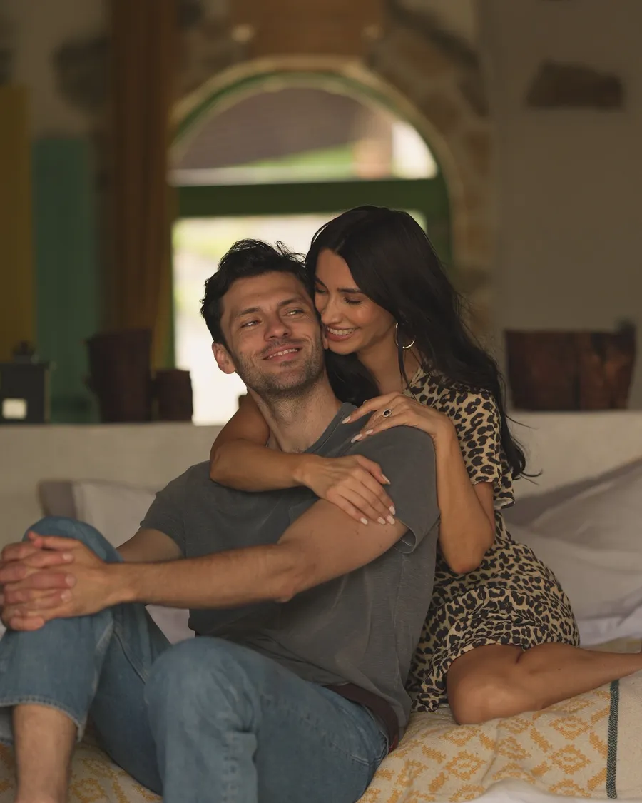 Cum gestionează cei doi momentele de monotonie