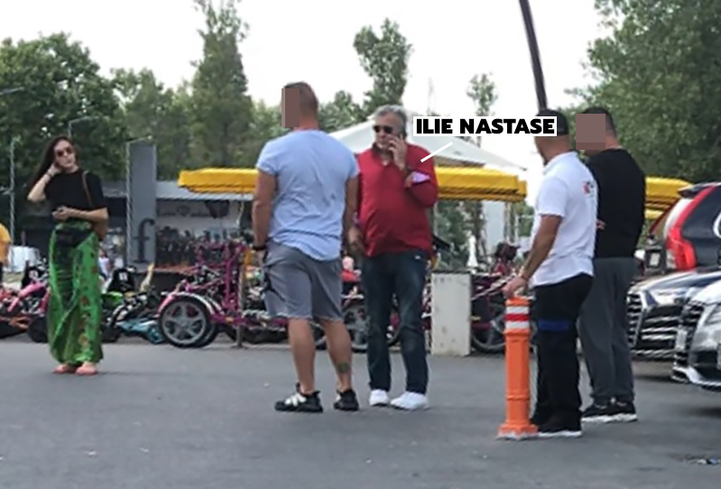 Nasty a încercat să combine o superbă domnișoară