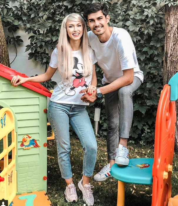 Andreea Bălan și-a sărbătorit ziua de naștere. Cum s-a fotografiat celebra artistă