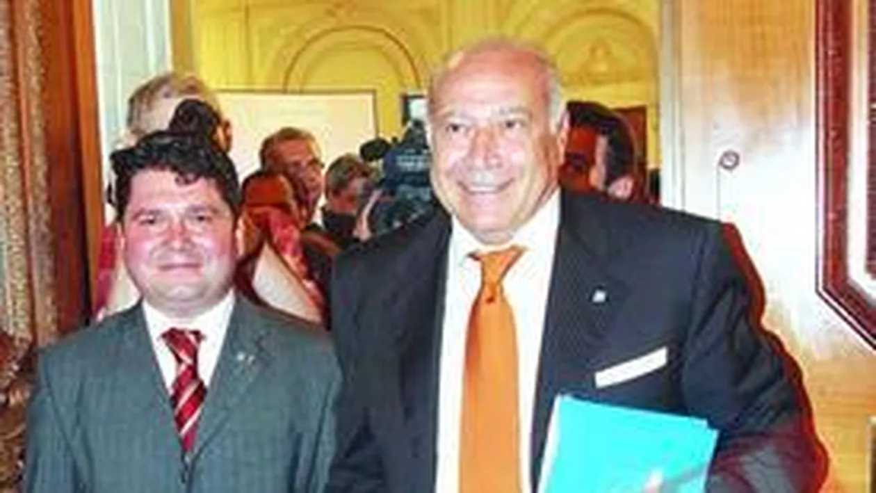 Superpolitistul de proximitate