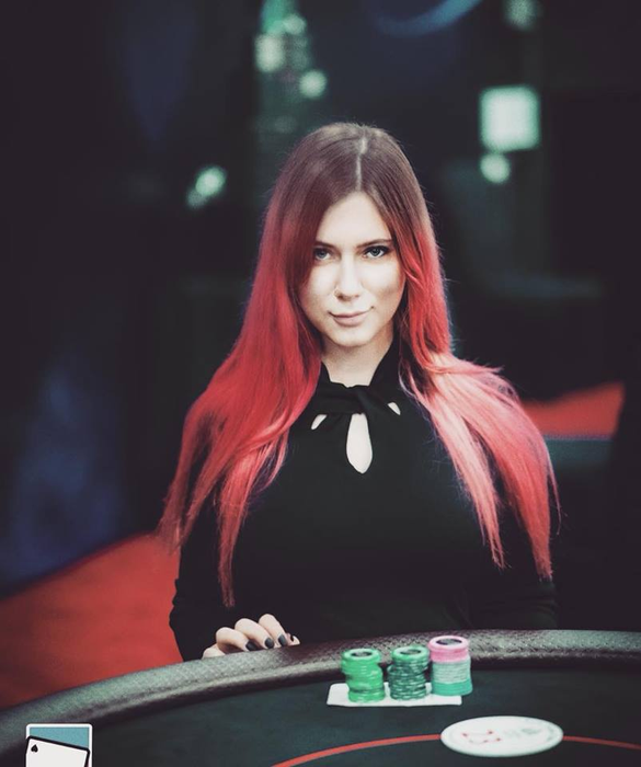A murit cea mai sexy jucătoare de poker din Rusia! Care au fost cauzele decesului