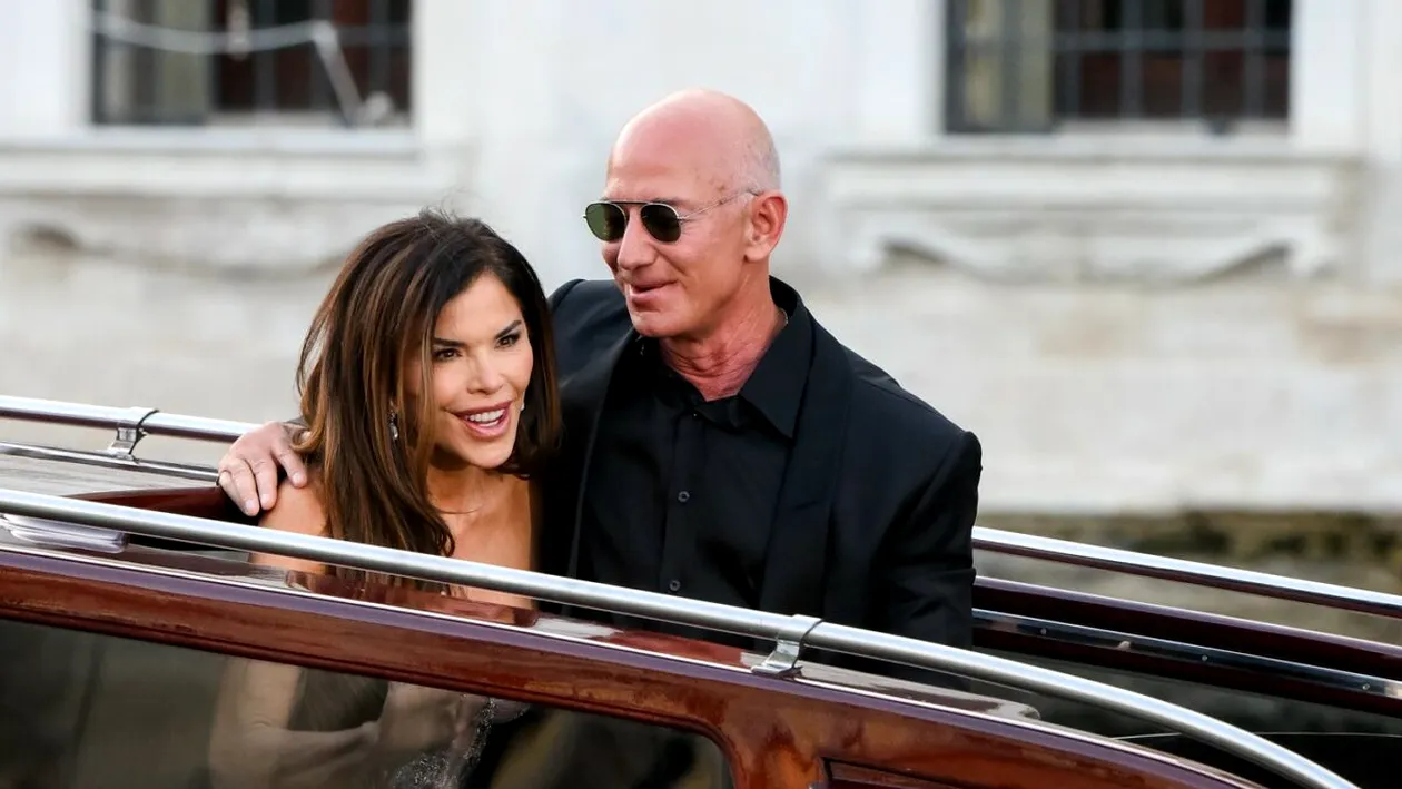 Ce contract prenupțial ar avea Jeff Bezos și Lauren Sánchez. Sunt unul dintre cele mai bogate cupluri