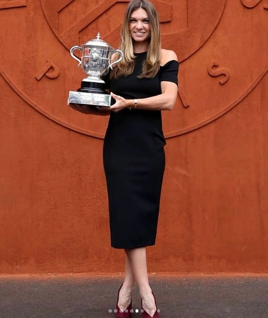 Simona Halep a fost ironizată, iar redactorul-şef al Charlie Hebdo a oferit prima reacție: “Românii a-au niciun umor!”