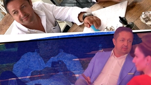 El e bossul Guvernului… Marius Dunca a apărut la mare cu ceas de 15 mii €, trabuc și sacou fin de miliardar!
