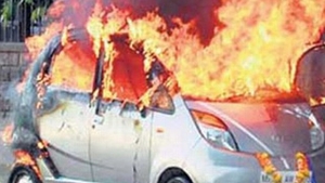 Masinuta Tata Nano are un mare defect: ia foc din senin!