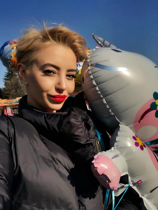 Giulia Anghelescu s-a retras din muzică: “Nu mă mai regăsesc”. Cum își câștigă banii acum artista
