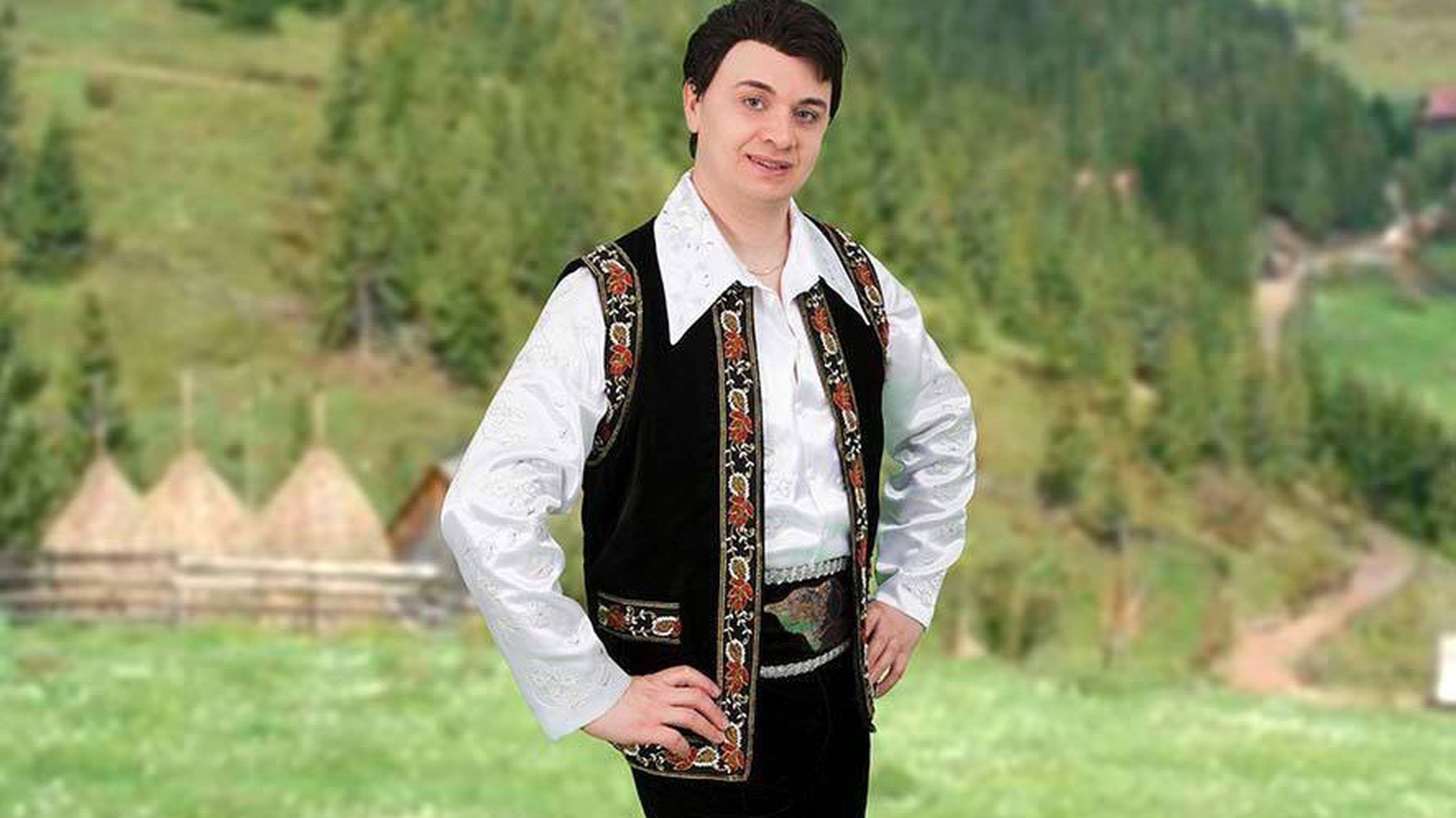 Cristi din Banat s-a făcut...”taximetrist”. Care este noul look al cântăreţului!