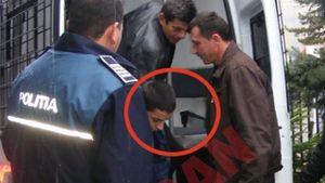 I-a declarat iubire eterna, apoi a violat-o