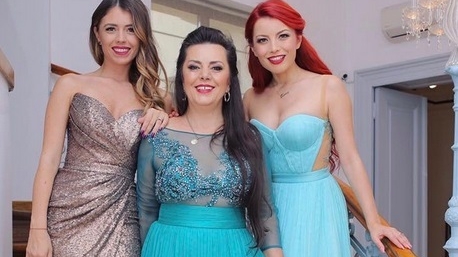 Elena Gheorghe, apărată de sora sa. "Trebuie urgent să vă faceţi o intervenţie chirurgicală şi să..."