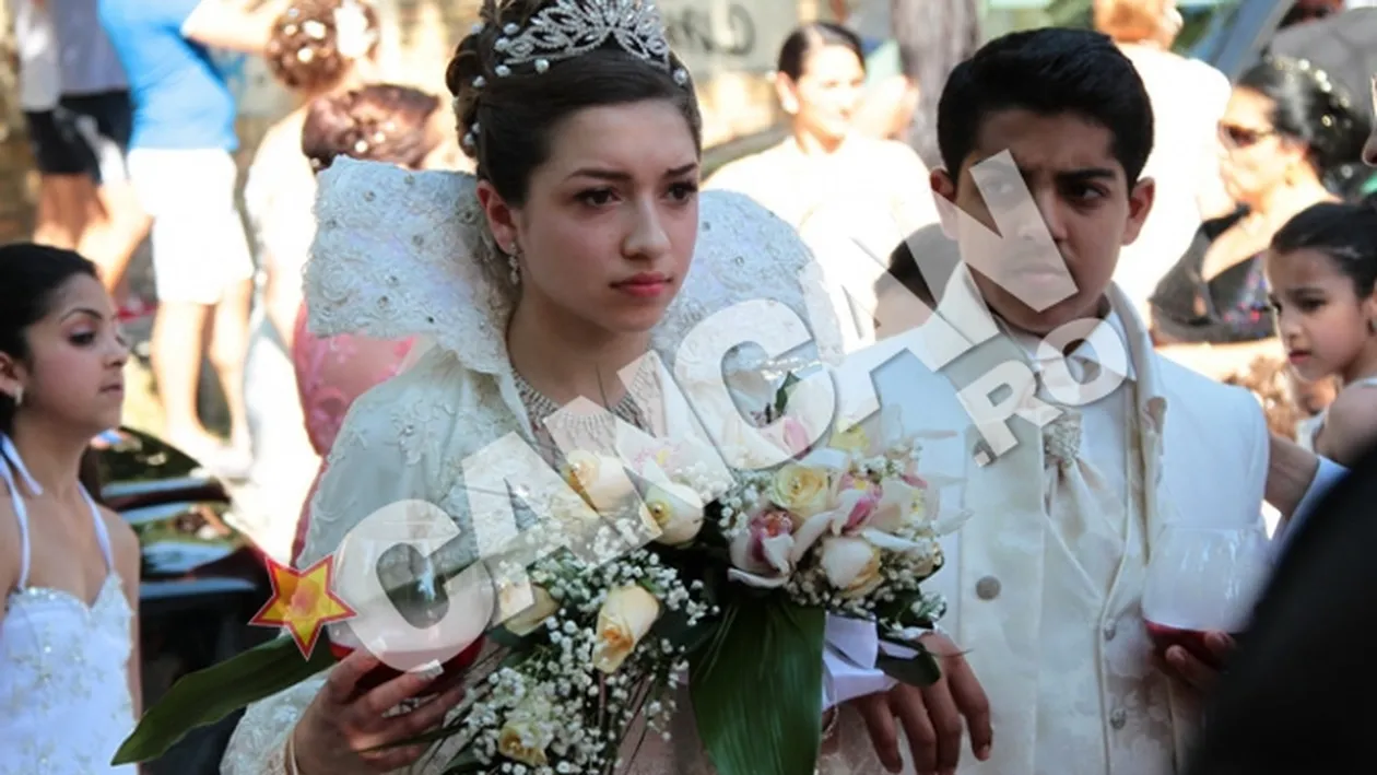 Nunta anului in clanul Carpaci din Timisoara: Mirii pleaca in trei luni de miere in 24 de tari, dar invitatii le-au furat tacamurile de pe mese!