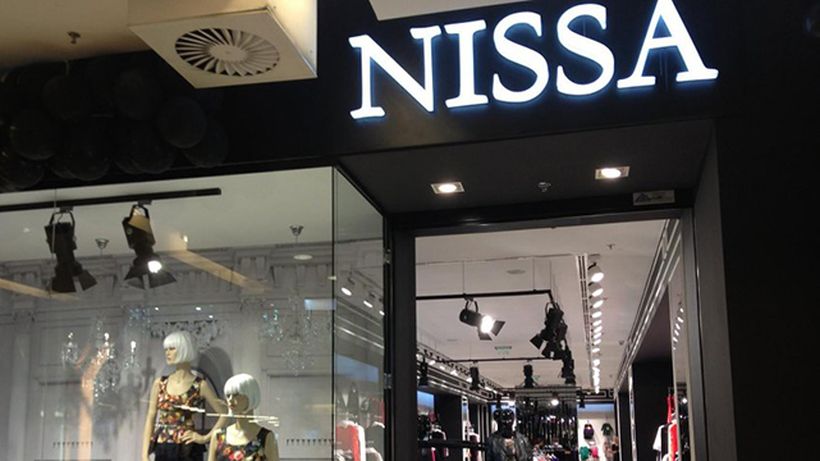 Loredana, retro glam intr-o creatie NISSA