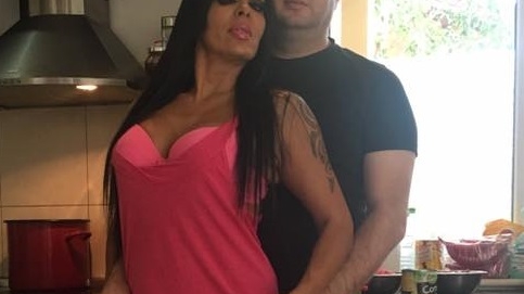 Dana s-a tatuat pentru Leo de la Strehaia! ”Prinţul” Ţiganilor a dezvăluit imagini cu desenul permanent al soţiei 