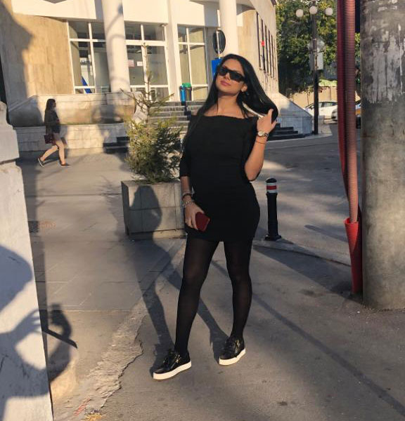 Cerasela este make-up artist și are un salon în Galați