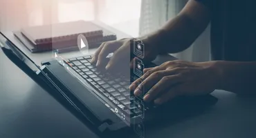 Cozile de la ghișee se mută în online. Cum primești număr de ordine și cum știi că e rândul tău