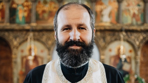 Descoperire istorică a unui preot, într-o alimentară din Sibiu. Obiectul datează dinaintea comunismului