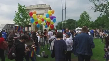 Imagini LIVE din punctul fierbinte al Capitalei! Vezi ce se întâmplă ACUM la Marşul Diversităţii!