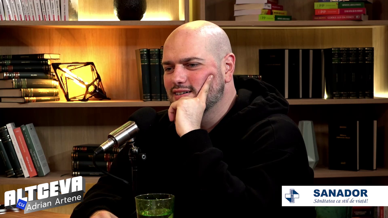 Podcastul poate fi urmărit integral pe canalul de YouTube ”ALTCEVA cu Adrian Artene” / (Sursa: Captură video)