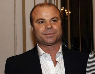 Nicu Gheară este un puternic om de afaceri care s-a stabilit de mai mulţi ani în străinătate