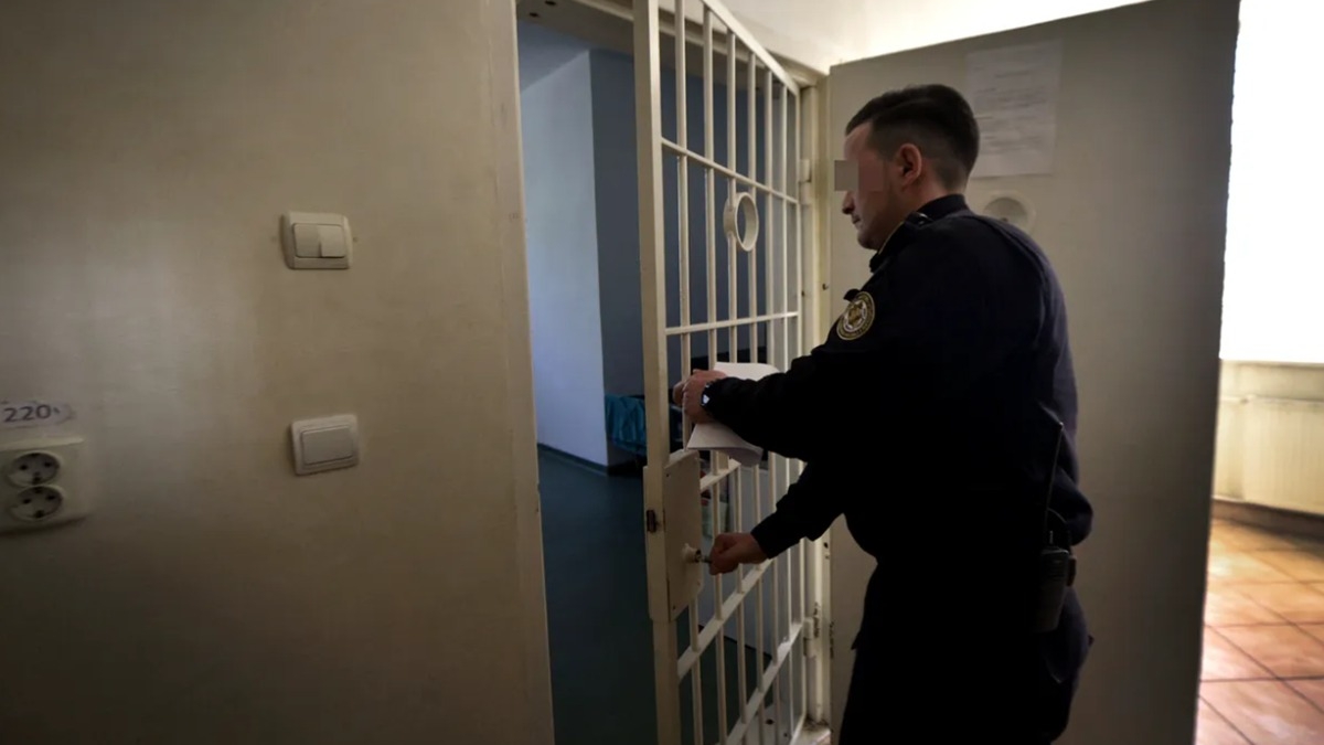 Ce salariu are un agent de penitenciar. Ce sumă primește lunar