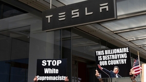 Furioși pe Elon Musk, americanii nu mai cumpără mașini Tesla. Rezultate dezastruoase pentru celebra marcă