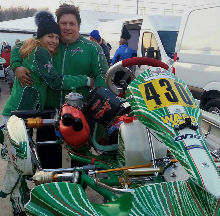 Informații de ultimă oră despre Sophia Floersch, cel mai sexy pilot de curse, care are și-a zdrobit mașina la 270 km/h