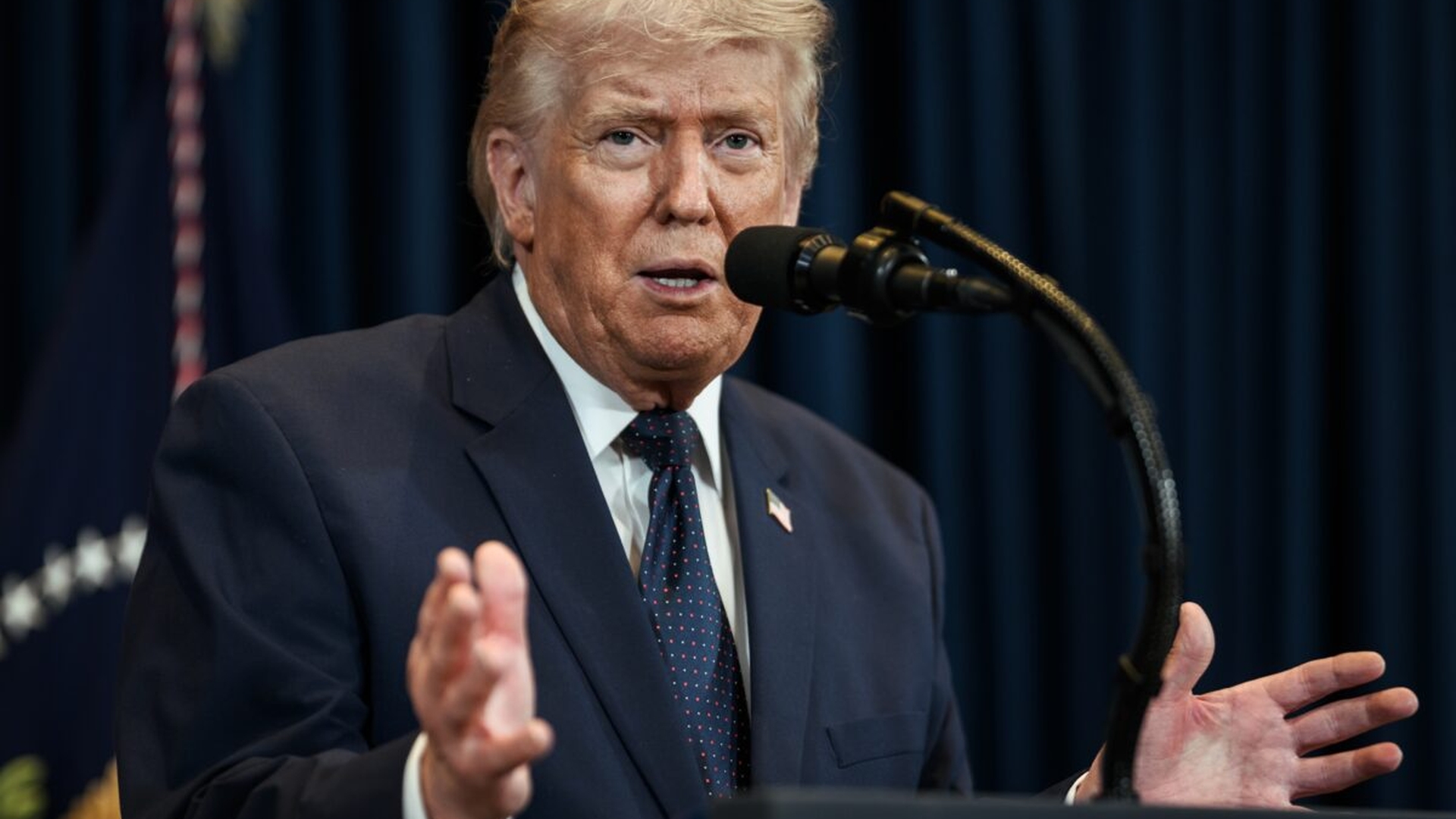 Atac armat lângă Casa Albă! Donald Trump se afla înăuntru