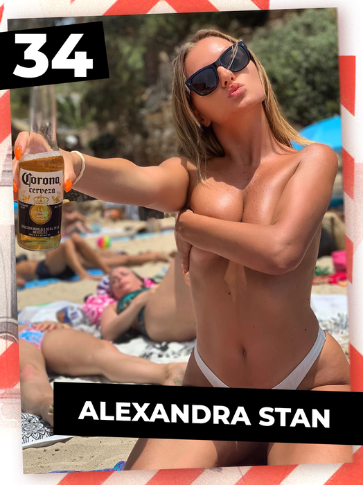 CANCAN.RO a scotocit în arhiva de aur și iată clasamentul! TOP 40 bombe-sexy cărora le place mult șprițul la plajă!