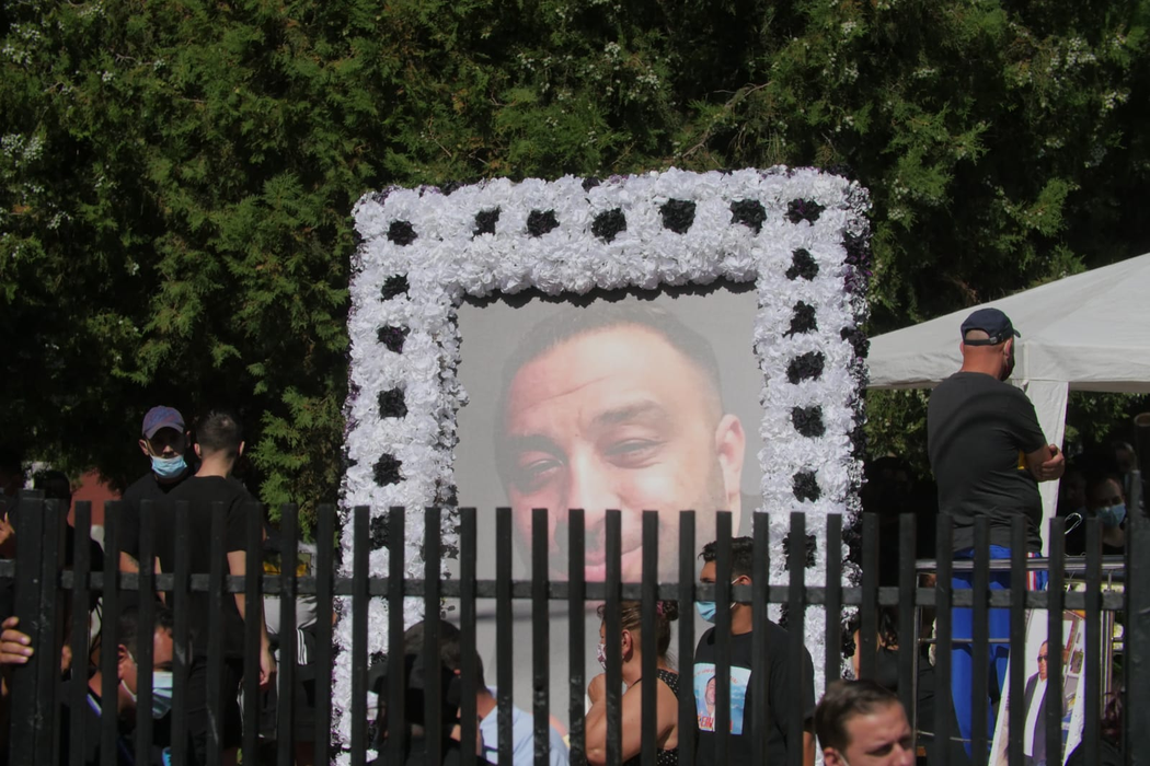 S-a lăsat cu amenzi drastice după înmormântarea lui Emi Pian. Ce sancțiuni au aplicat polițiștii