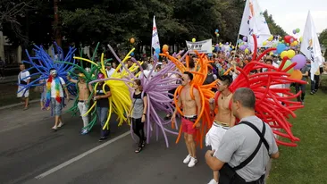A inceput Gay Fest! Uite pentru ce lupta homosexualii si lesbienele din Romania anul acesta!