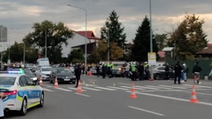 Fiul femeii care a murit pe trecerea de pietoni din Berceni parcă a prevestit tragedia. Ce a făcut în acele momente