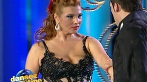 VIDEO Mihaela Borcea a dansat tango cu flori rosii in par! Uite-o cum se misca langa fostul partener al Andreei Balan!