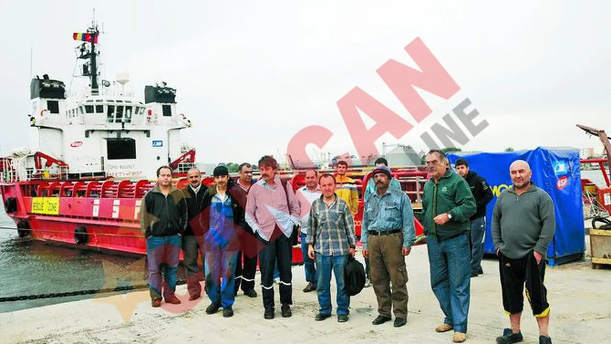 Salvati de pe nava care s-a scufundat