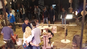 Detaliul care a starnit hohote de ras la "Ferma"! Marian Dragulescu a facut o poza cu sotia sa! Ce s-a vazut de brau in jos!