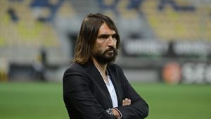 Dan Alexa băgat în șomaj tehnic: „Nu cred că este cineva absurd să nu înţeleagă situaţia critică prin care trecem!”