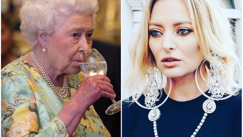 Delia, fotografiată alături de Regina Angliei în Londra. Artista, emoţii în timpul concertului, unde o tânără a fost cerută de soţie