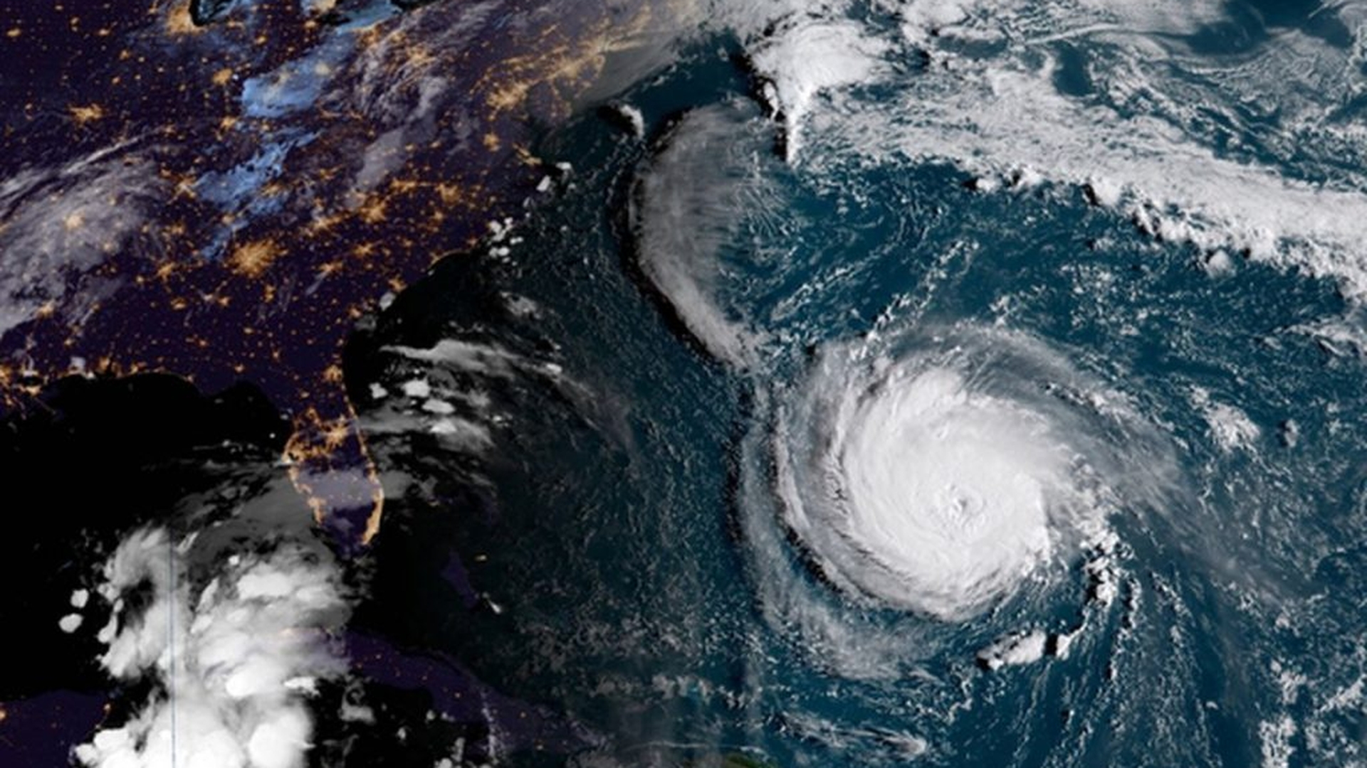 Uraganul Florence se apropie de coasta SUA. ”Plecați acum! Dezastrul este la porțile noastre!”
