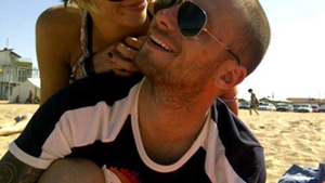 Uite ce fericita e Oana Mares alaturi de noul iubit! S-au giugiulit de mama focului la mare!